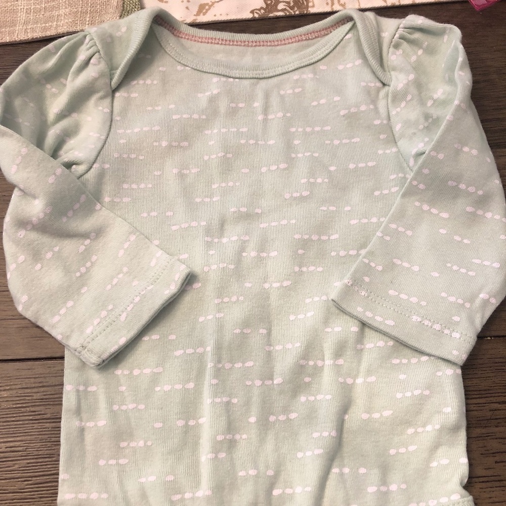 Long Sleeve Green Cloud Island